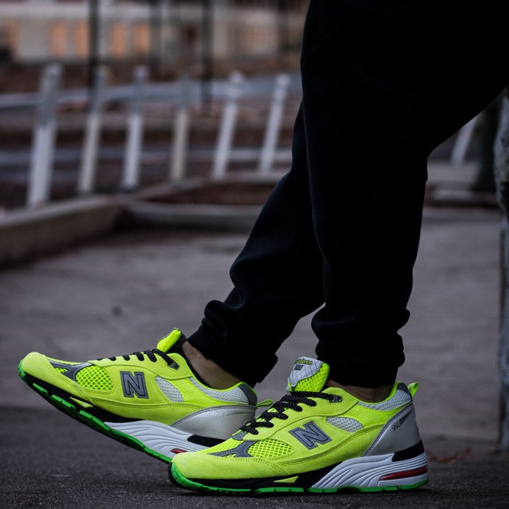 SOLD- Aries X New Balance 991 in Neon Yellow Wmns Size 8